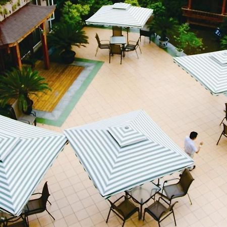 Modern City Inn Chengdu Exterior photo